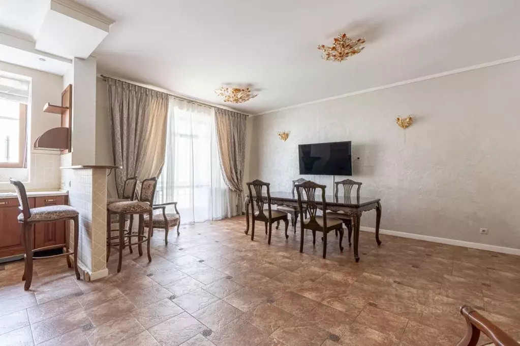 5-к кв. Татарстан, Казань Большая Красная ул., 48 (155.5 м) - Фото 1