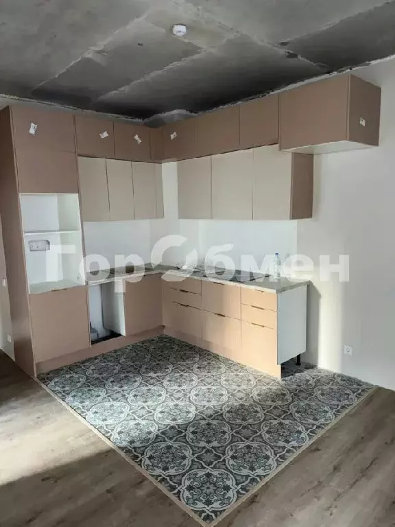 Продается 4-комнатная квартира - Фото 1