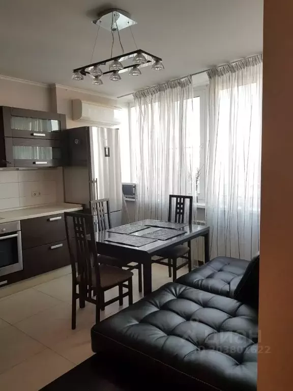 1-к кв. Саратовская область, Саратов Валовая ул., 2/10 (50.0 м) - Фото 1