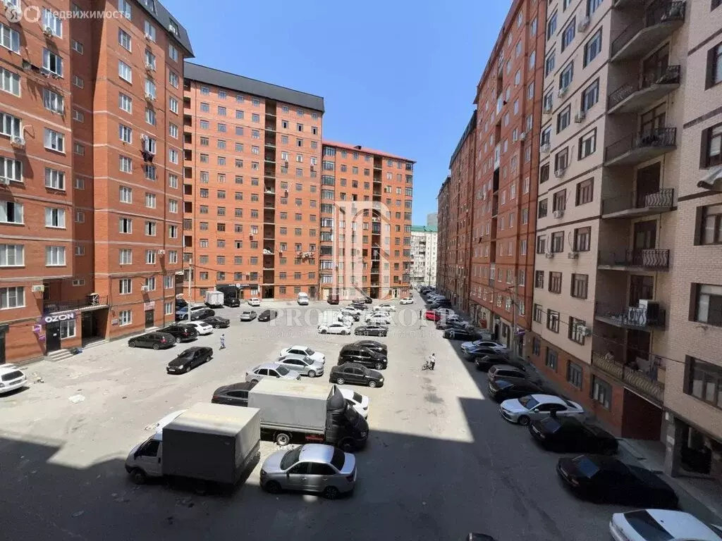 2-комнатная квартира: Махачкала, Газопроводная улица, 27 (101 м) - Фото 0