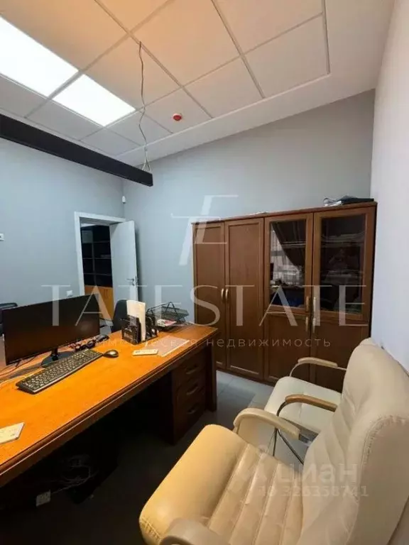 Помещение свободного назначения в Татарстан, Казань ул. Зур Урам, 1Г ... - Фото 1