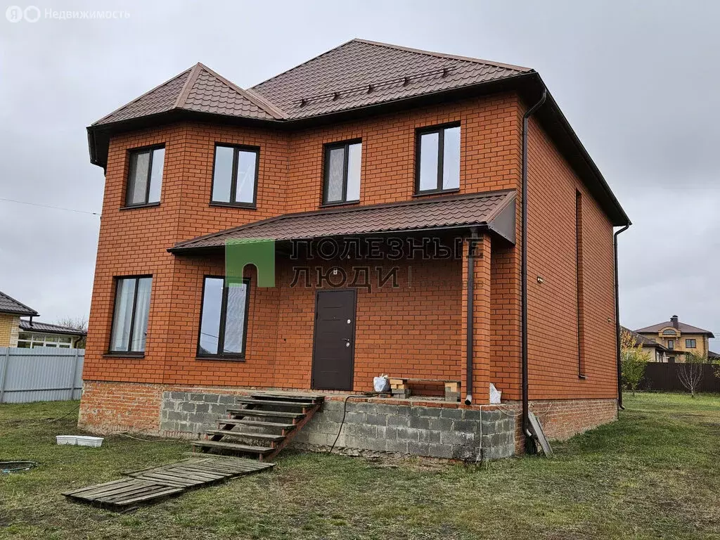 Дом в Таврово, микрорайон Таврово-9 (220 м) - Фото 1