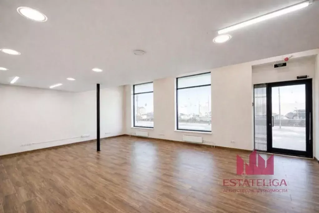 Помещение свободного назначения в Москва ул. Саларьевская, 9 (64 м) - Фото 1