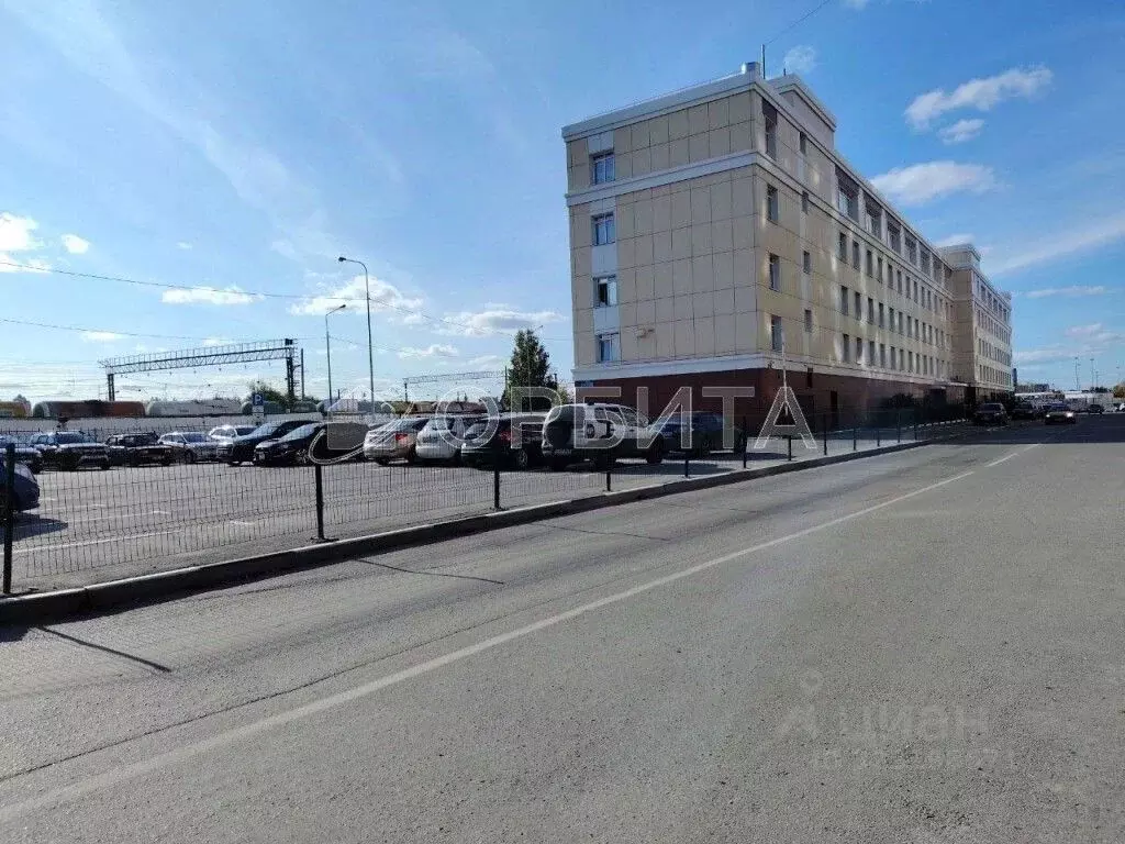 Офис в Тюменская область, Тюмень ул. 50 лет ВЛКСМ, 27 (450 м) - Фото 2