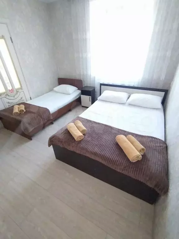 Комната 40 м в 2-к., 1/1 эт. - Фото 0