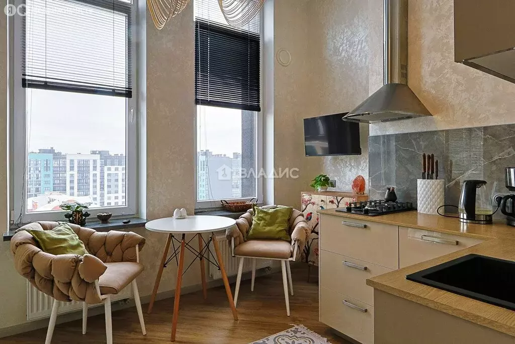 1-комнатная квартира: Калининград, улица Героя России Виталия ... - Фото 0