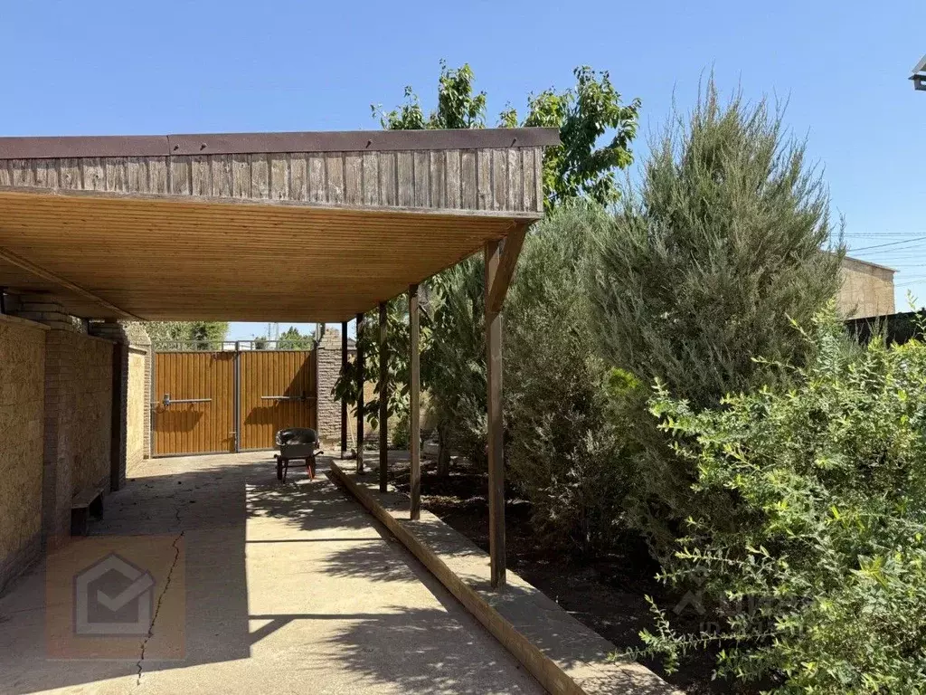 Дом в Крым, Сакский район, с. Лесновка ул. Молодежная, 17 (185 м) - Фото 2