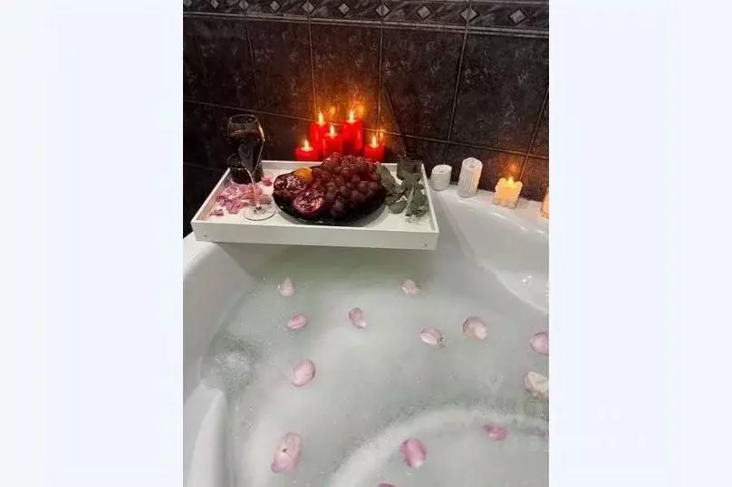 Дом в Ростовская область, Шахты ул. Суворова, 16 (200 м) - Фото 2