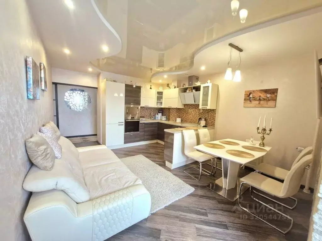 3-к кв. Саратовская область, Саратов ул. Имени В.Г. Рахова, 61/71 ... - Фото 1