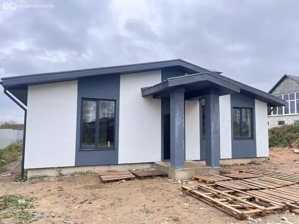 Дом в Смоленский муниципальный округ, деревня Быльники (120 м) - Фото 2