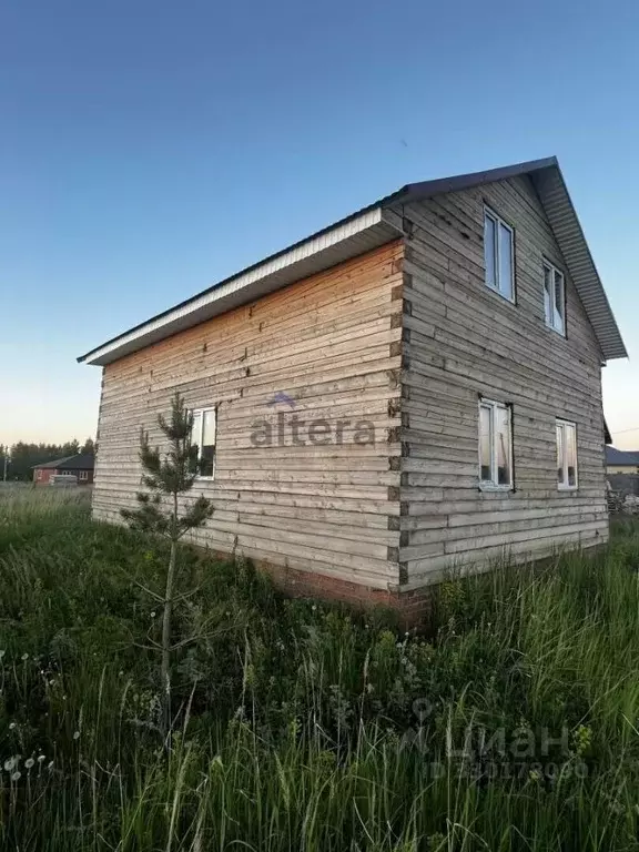 Дом в Башкортостан, Кушнаренковский сельсовет, с. Кушнаренково ул. ... - Фото 1