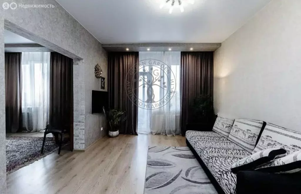 2-комнатная квартира: Екатеринбург, улица Крестинского, 35 (48.2 м) - Фото 0