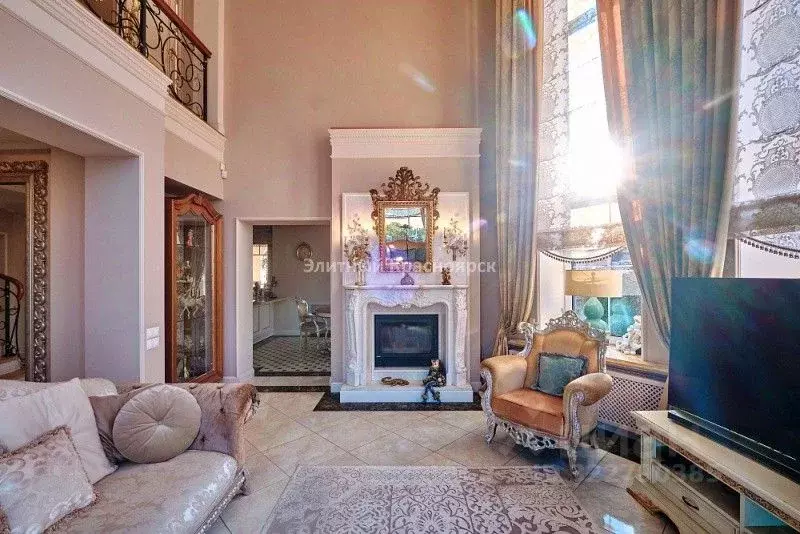 Коттедж в Красноярский край, Красноярск Чистопрудная ул. (306 м) - Фото 2