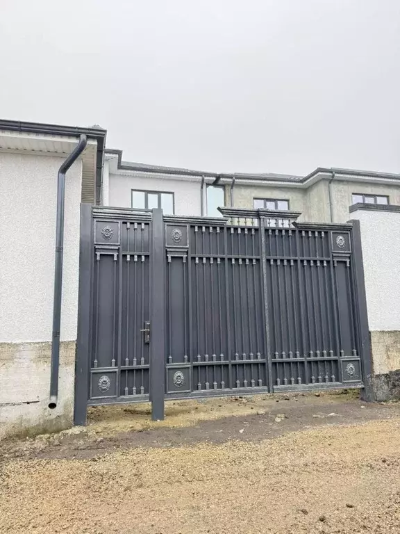 Дом в Кабардино-Балкария, Нальчик ул. Матросова, 17 (195 м) - Фото 1