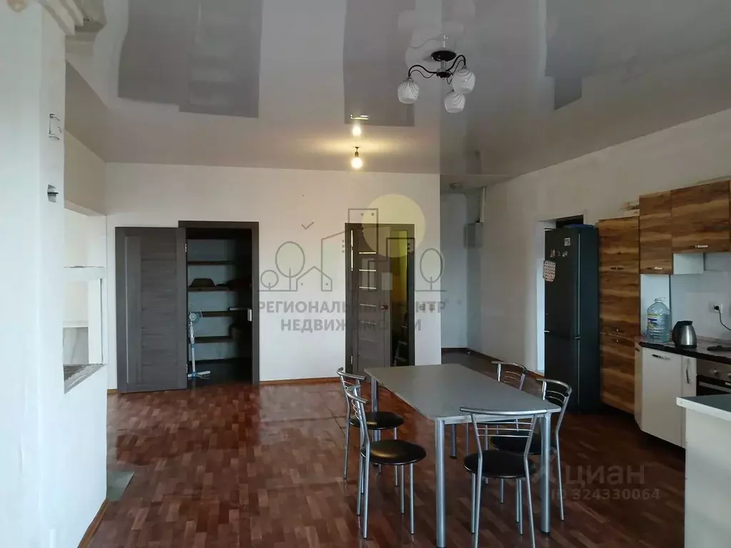 Дом в Иркутская область, Эхирит-Булагатский район, пос. Усть-Ордынский ... - Фото 1