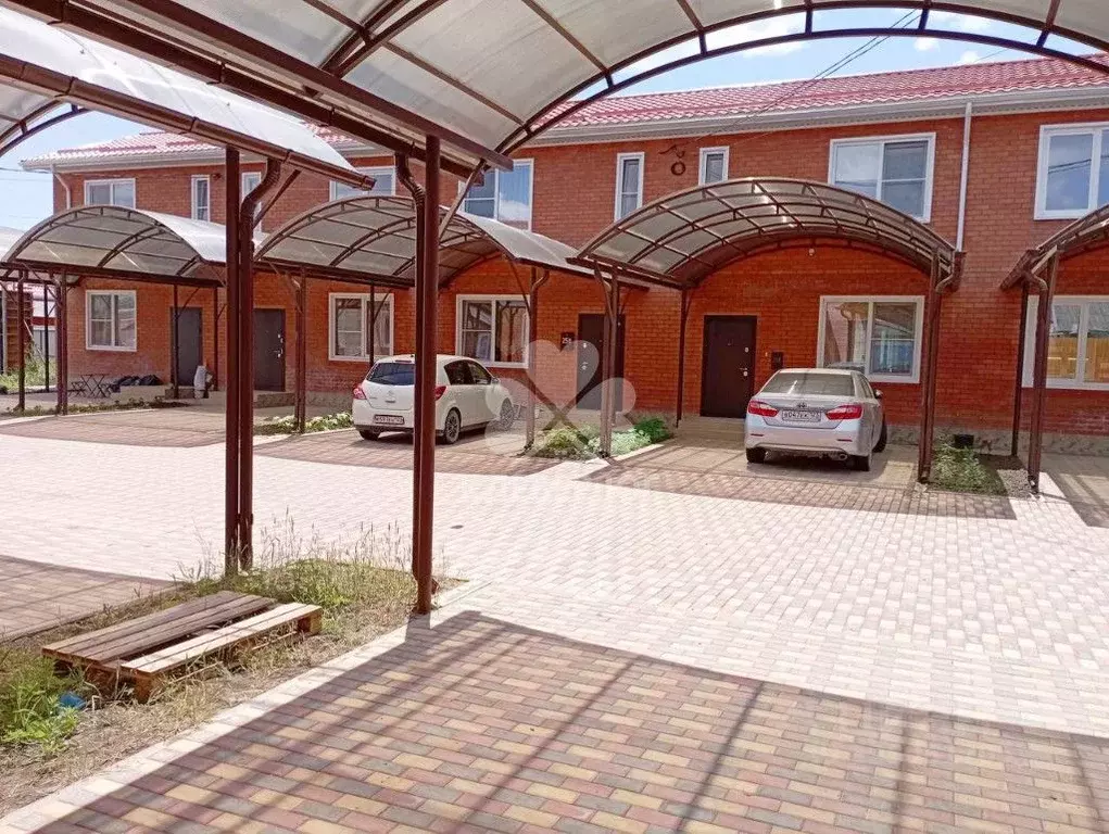 Таунхаус в Краснодарский край, Северская ст-ца ул. Казачья (66 м) - Фото 1