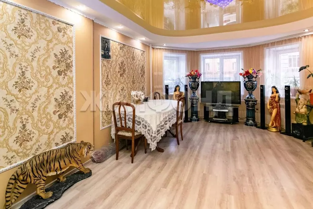 3-к кв. Новосибирская область, Новосибирск Ленинградская ул., 101 ... - Фото 0
