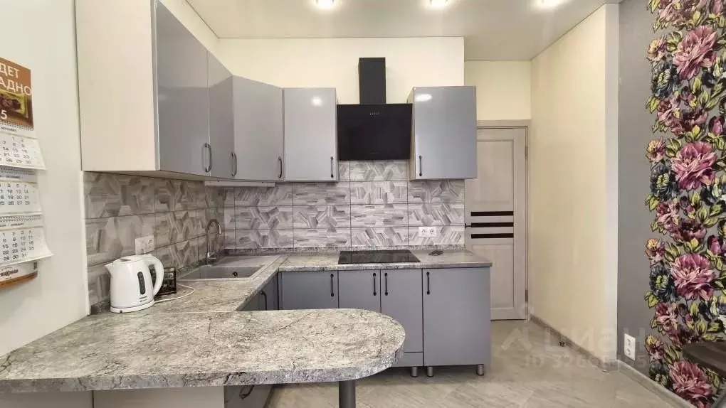 1-к кв. Брянская область, Брянск ул. 22-го съезда КПСС, 96 (43.4 м) - Фото 1