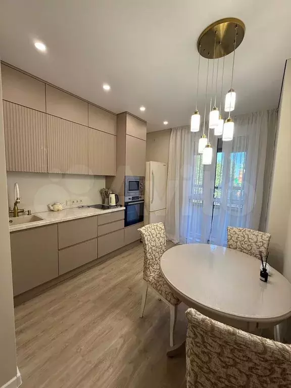 1-к. квартира, 39 м, 4/9 эт. - Фото 1
