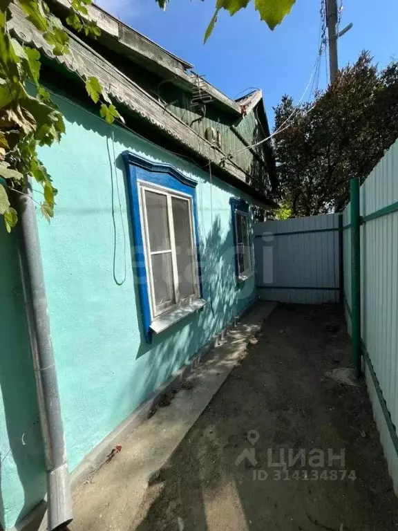 Дом в Калмыкия, Элиста пер. Братьев Алехиных, 10 (50 м) - Фото 2