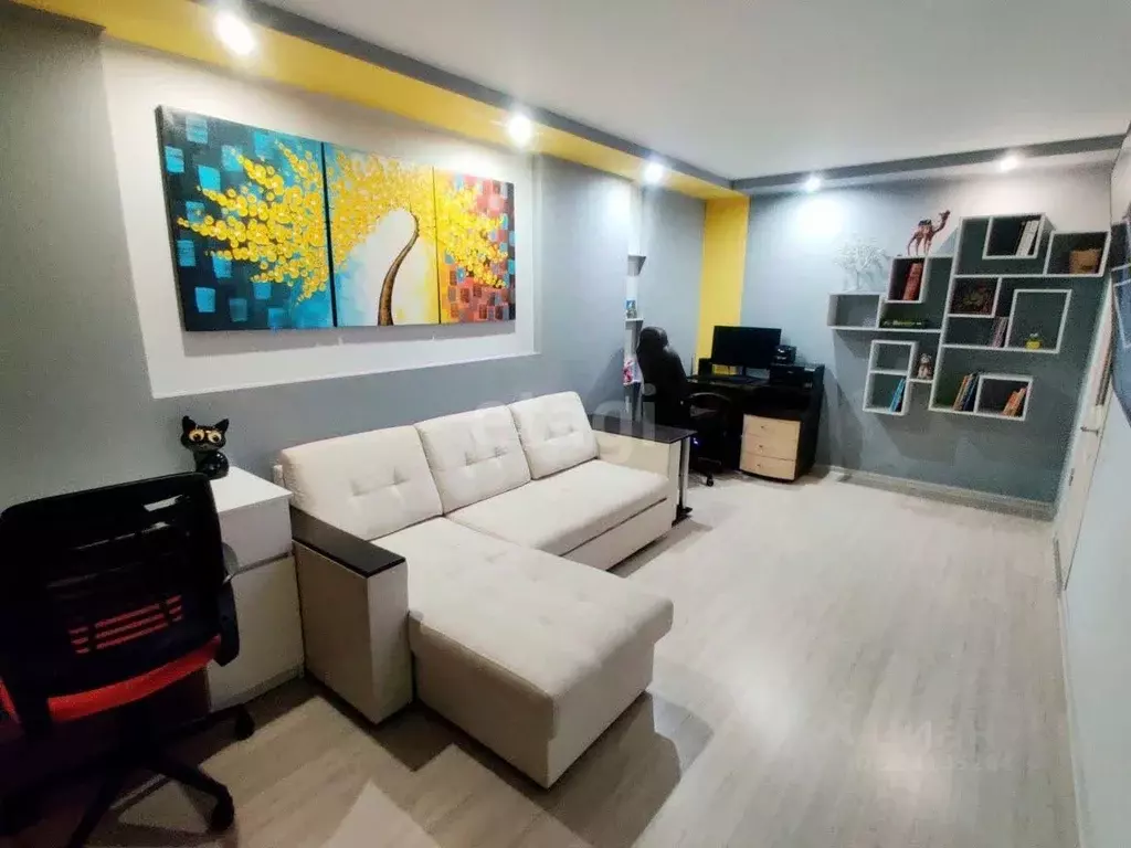 2-к кв. Крым, Феодосия ул. Анюнаса, 4 (47.4 м) - Фото 1