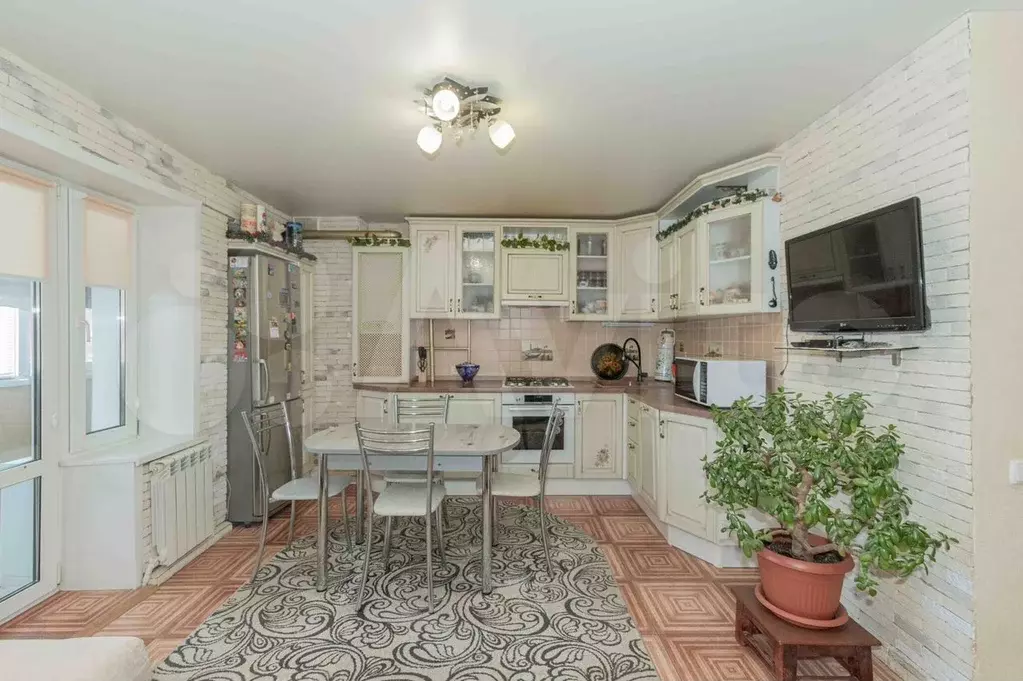 2-к. квартира, 55 м, 2/4 эт. - Фото 1