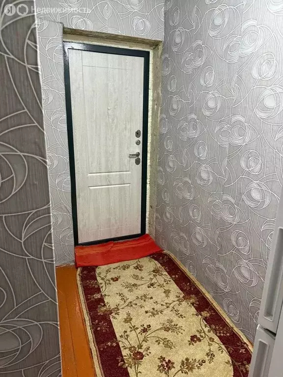 1-комнатная квартира: посёлок Краснофарфорный, Октябрьская улица, 9 ... - Фото 1