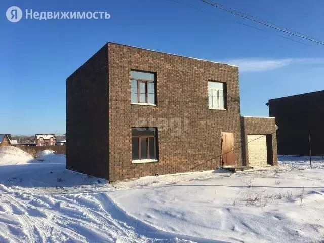 Дом в село Пушкино, улица 40 лет Победы, 27 (120 м) - Фото 0