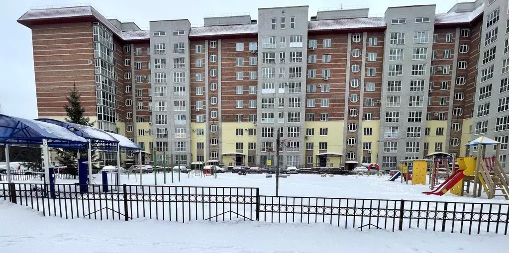 3-к кв. Омская область, Омск Городок Нефтяников мкр, ул. 22 Апреля, 45 ... - Фото 1