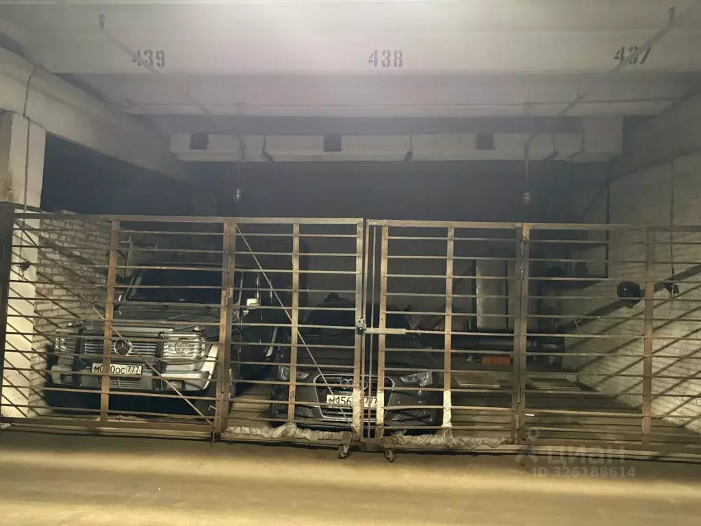 Гараж в Москва Смольная ул., 48 (15 м) - Фото 1