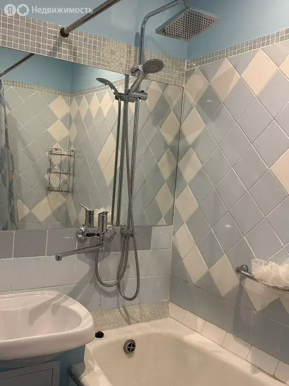 2-комнатная квартира: Москва, улица Хромова, 7/1к1 (40 м) - Фото 0