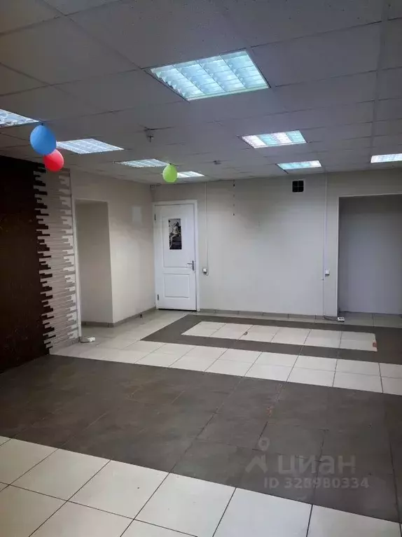 Торговая площадь в Пермский край, Пермь ул. Ленина, 84 (50 м) - Фото 1