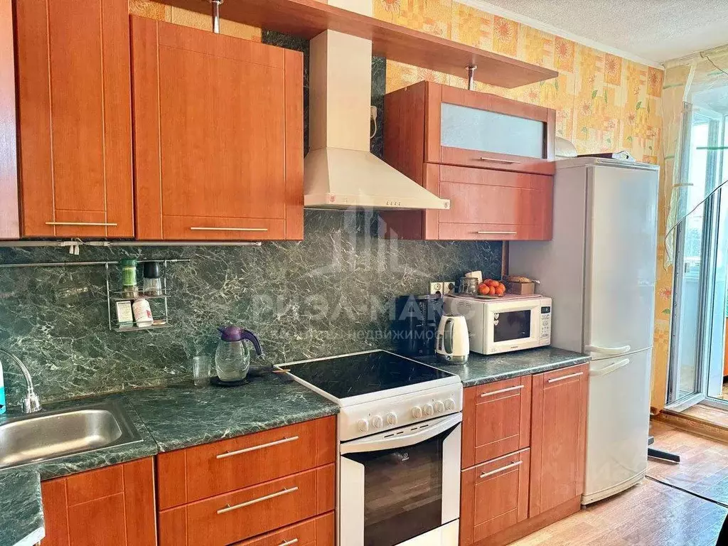 2-к кв. Брянская область, Брянск Авиационная ул., 34 (71.0 м) - Фото 1