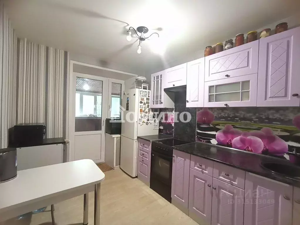 3-к кв. Тюменская область, Тюмень ул. Мельникайте, 46 (79.0 м) - Фото 0