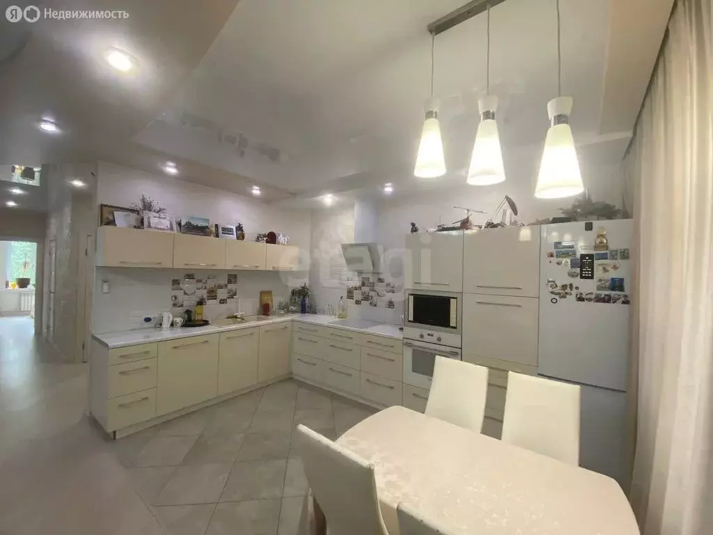 3-комнатная квартира: Новодвинск, улица 3-й Пятилетки, 2 (88.3 м) - Фото 0