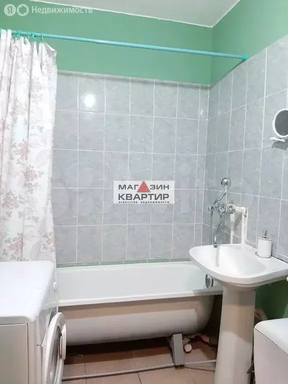 1-комнатная квартира: Смоленск, улица Академика Петрова, 16 (41 м) - Фото 0