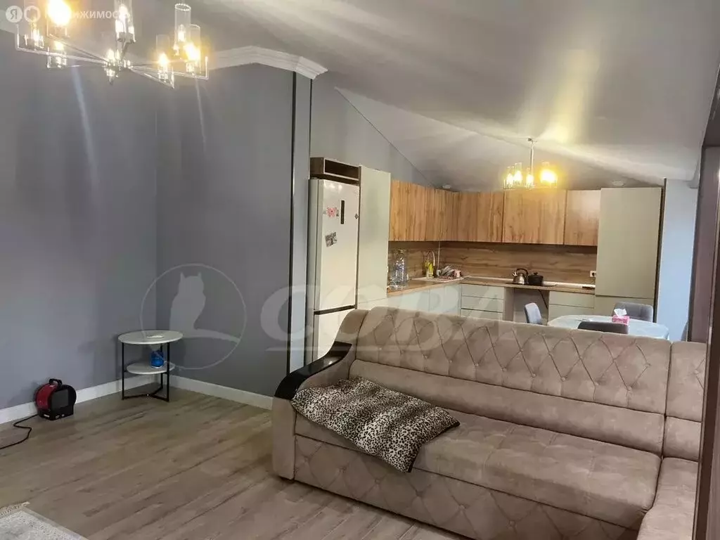 Квартира-студия: Дербент, проспект Агасиева, 18Ж (88.4 м) - Фото 1