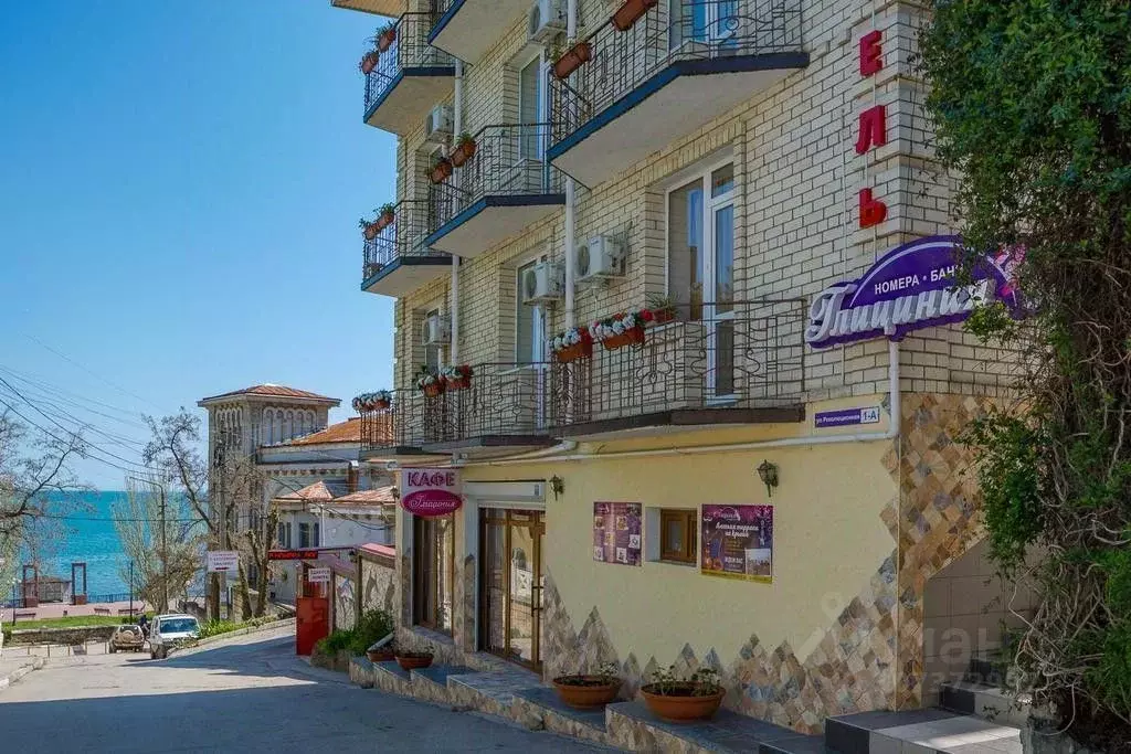 Комната Крым, Феодосия ул. Революционная, 1А (10.0 м) - Фото 0