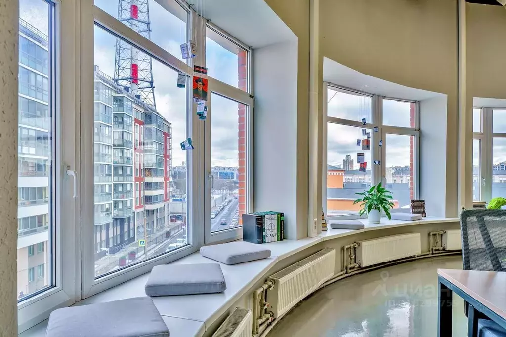 Офис в Санкт-Петербург Инструментальная ул., 8 (545 м) - Фото 1