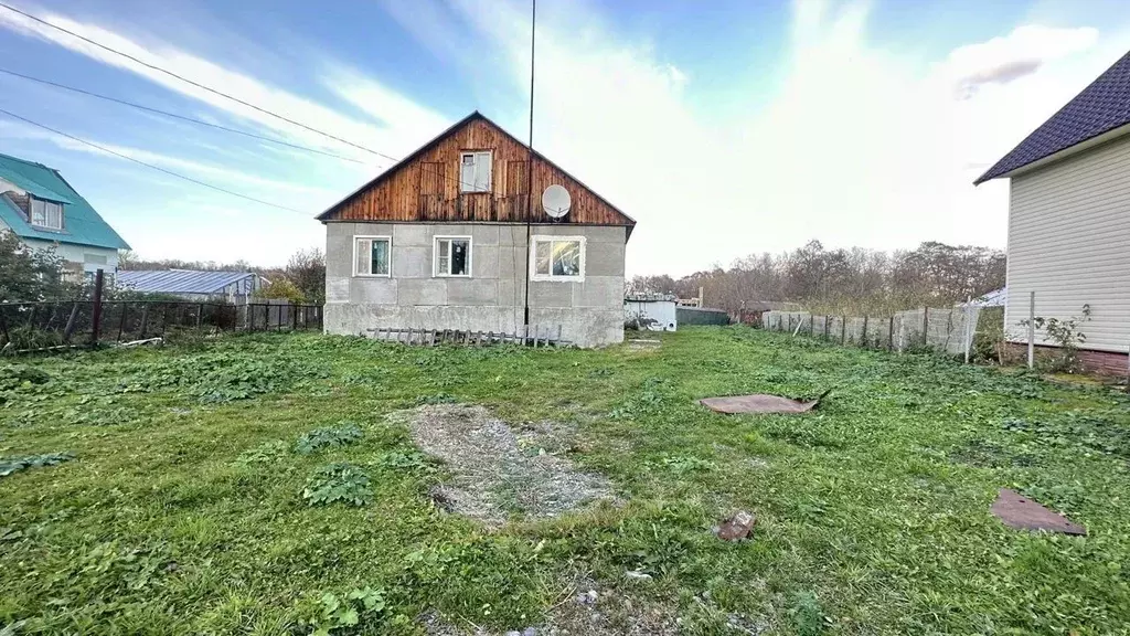 Дом в Камчатский край, Елизовский район, пос. Термальный Больше-Банная ... - Фото 1