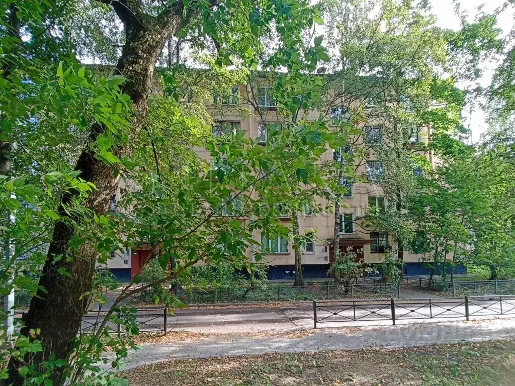 4-к кв. Санкт-Петербург бул. Новаторов, 90 (59.6 м) - Фото 0