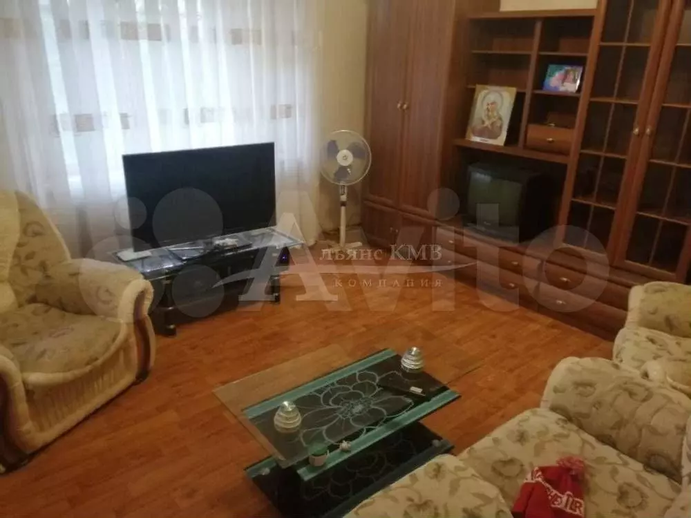 2-к. квартира, 52 м, 1/9 эт. - Фото 0