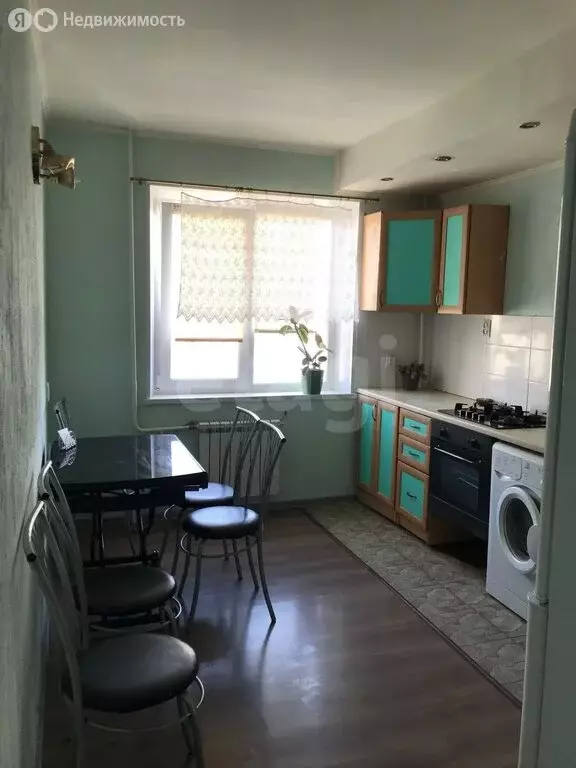 3-комнатная квартира: Саратов, Заводской район, Лесная улица, 1 (64 м) - Фото 0