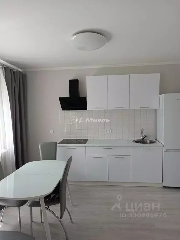 2-к кв. Крым, Симферополь ул. Воровского, 60 (49.5 м) - Фото 1