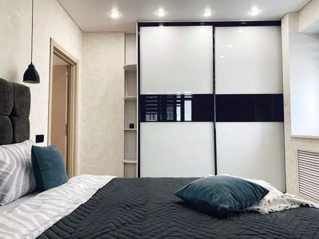 2-к кв. Тюменская область, Тюмень ул. Монтажников, 53 (50.0 м) - Фото 1