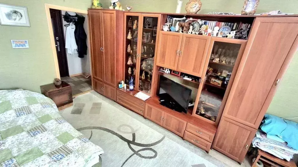 1-к кв. Белгородская область, Старый Оскол ул. Свердлова, 23 (40.2 м) - Фото 0