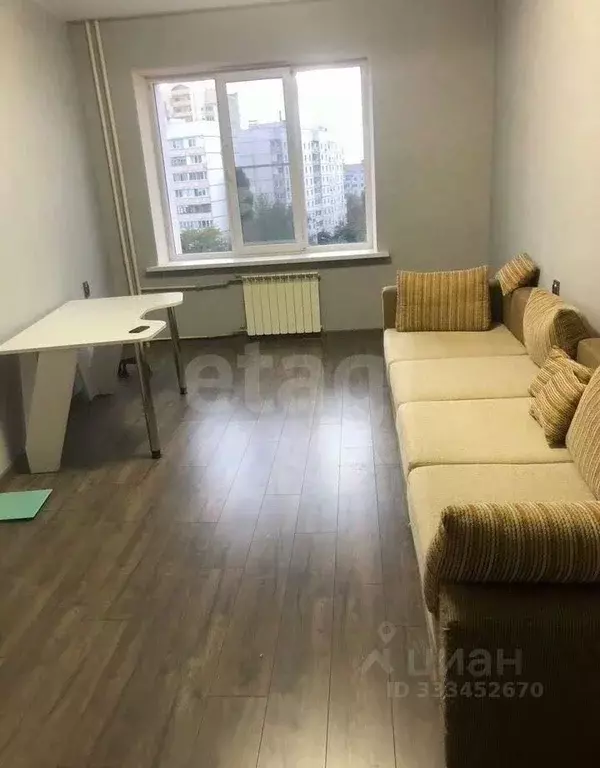 3-к кв. Белгородская область, Белгород ул. Щорса, 56а (83.0 м) - Фото 1