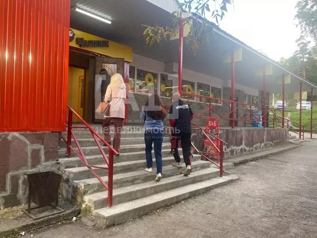 Торговая площадь в Челябинская область, Миасс ул. Готвальда, 1 (52 м) - Фото 2