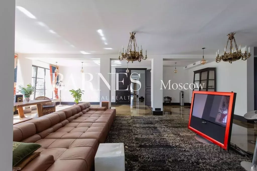 Коттедж в Ленинградская область, Выборгский район, Рощино пгт  (1500 ... - Фото 1