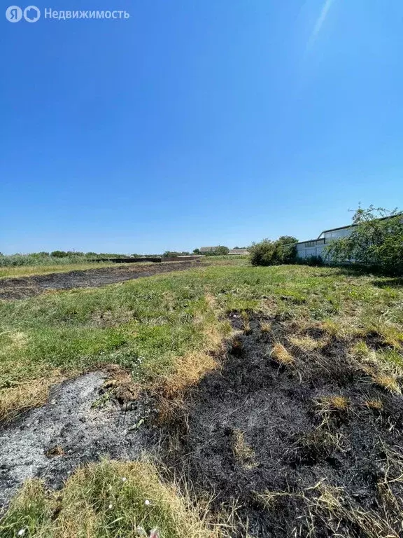 Участок в село Ковалевское, Хуторская улица (21 м) - Фото 0